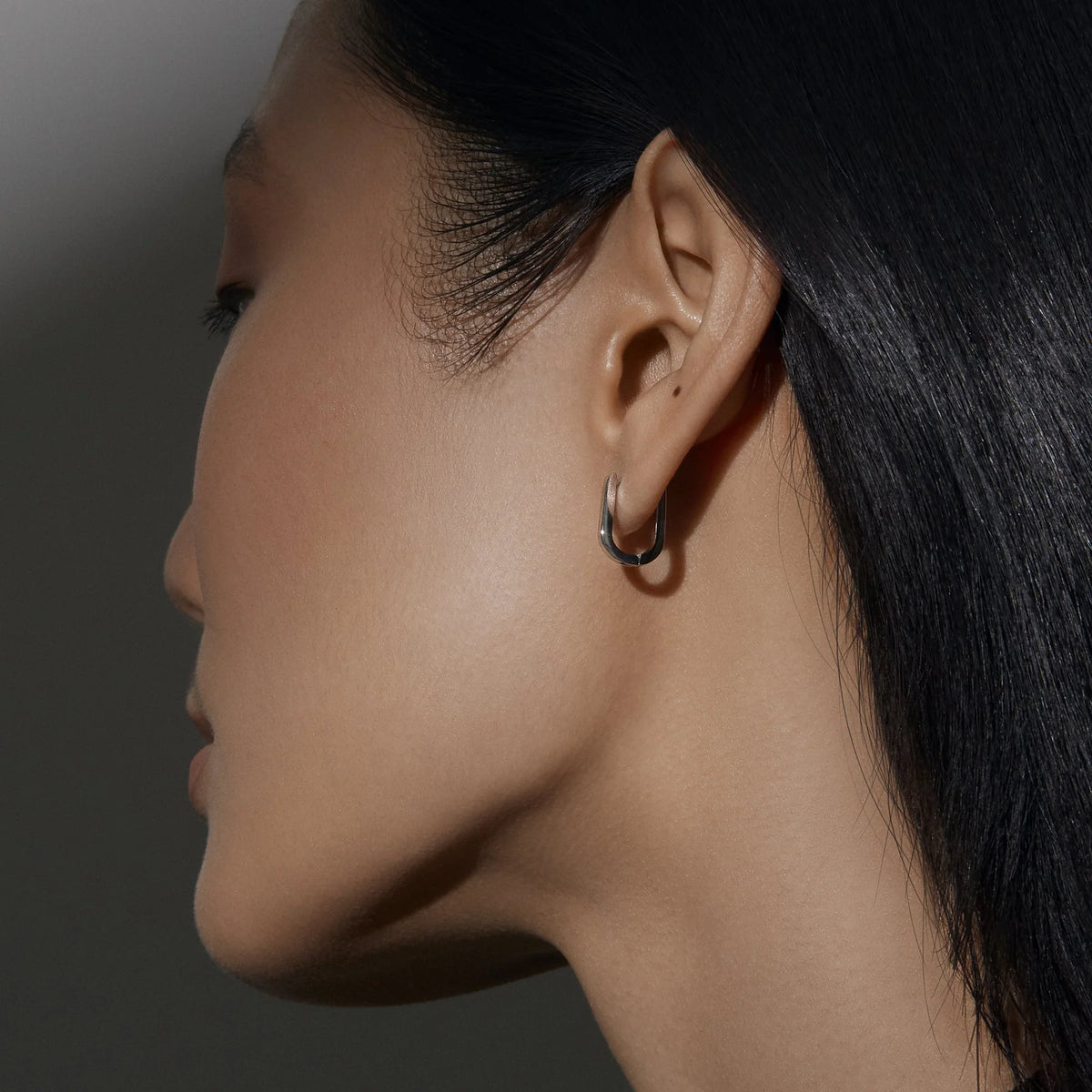 BOUCLES D'OREILLES DORMEUSES ACIER INOXYDABLE DORE SOLENE