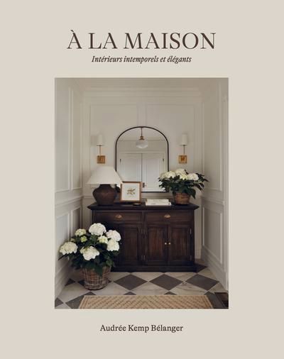 A LA MAISON