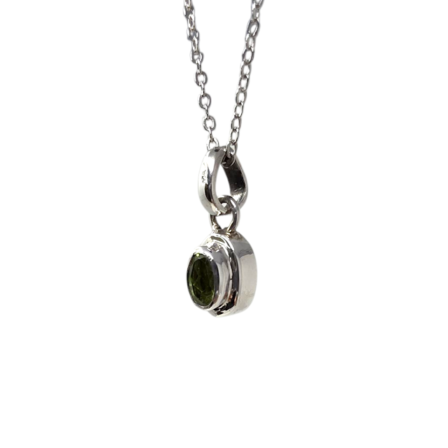 PENDENTIF PIERRE PERIDOT OVALE