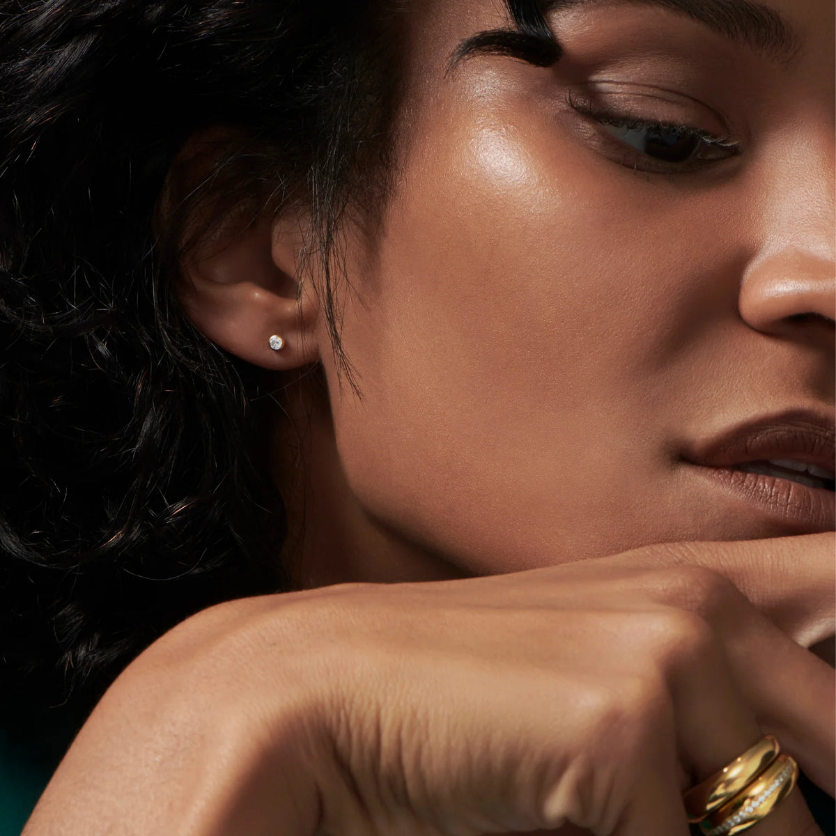 BOUCLES D’OREILLES FIXES AVEC ZIRCONS - MIA BIJOUX