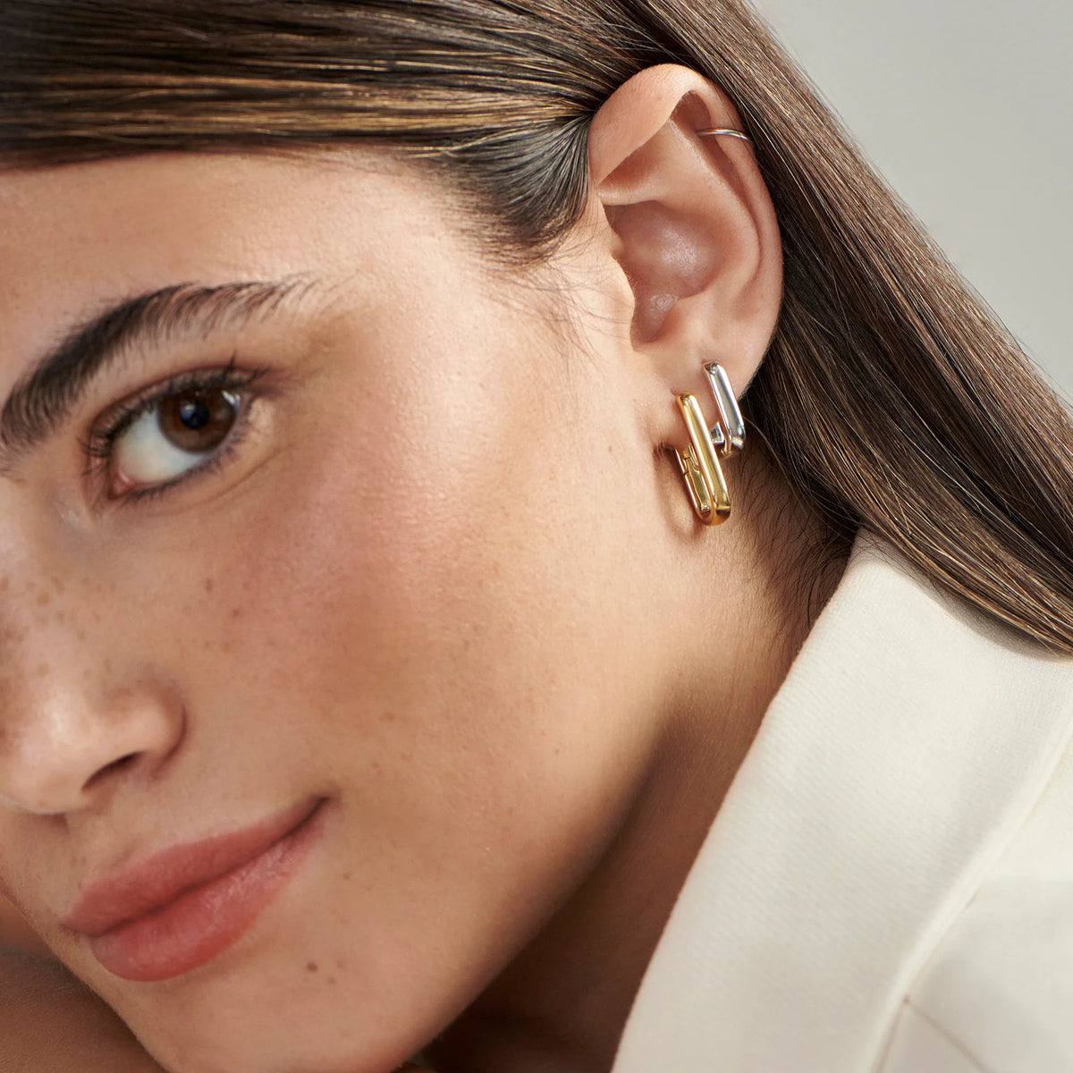 BOUCLES D'OREILLES DORMEUSES RECTANGLE ACIER INOXYDABLE DORÉ | MIA BIJOUX
