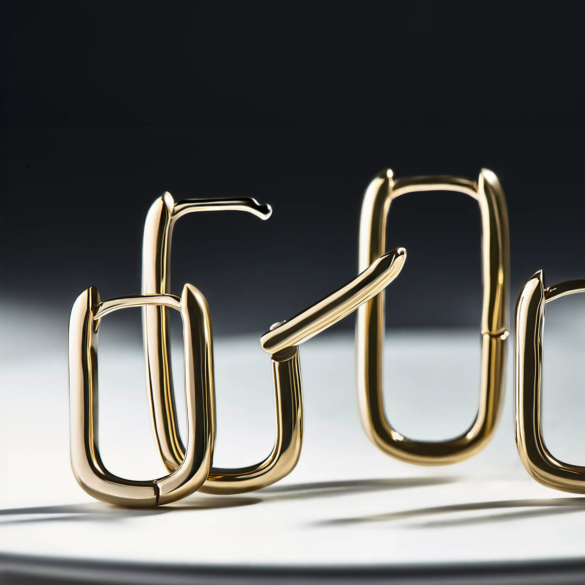 BOUCLES D'OREILLES DORMEUSES RECTANGLE ACIER INOXYDABLE DORÉ | MIA BIJOUX