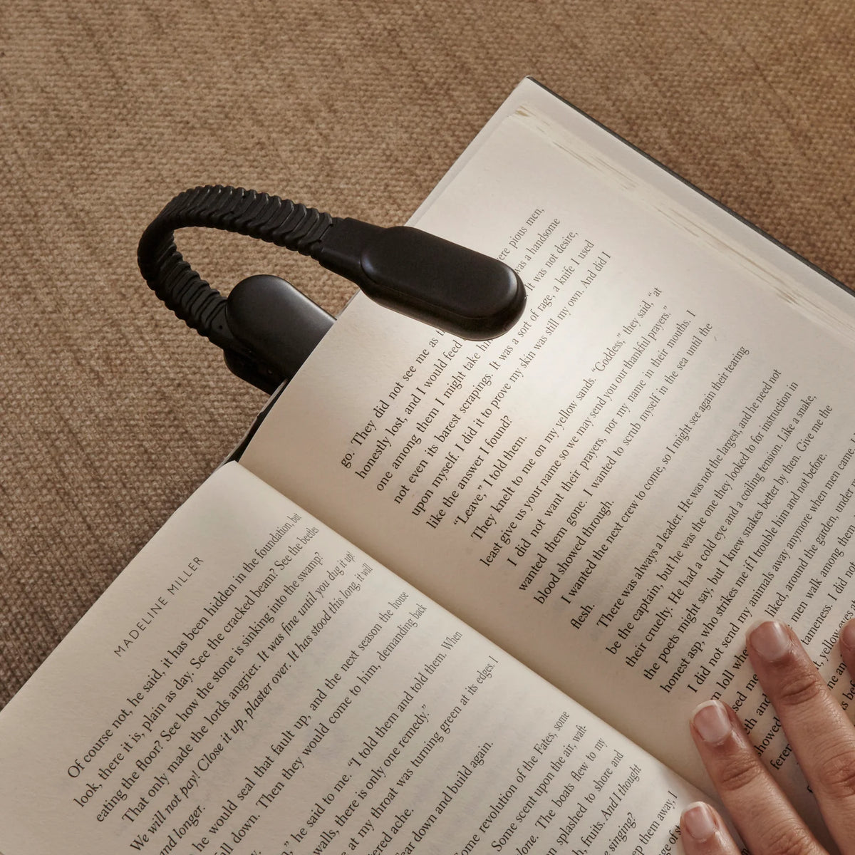 LAMPE DE LECTURE A CLIP RECHARGEABLE