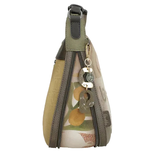 Sac messager spacieux en cuir végan inspiré de la Grèce antique au design artistique - Anekke