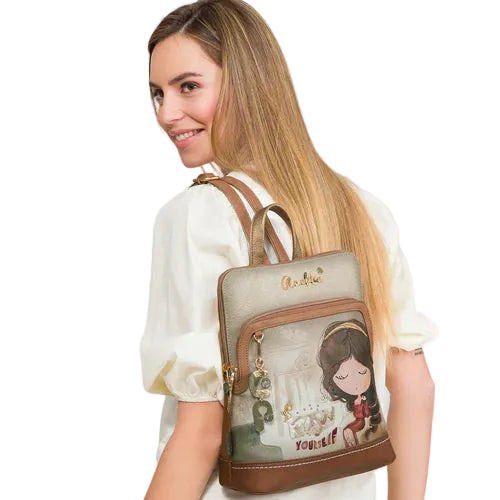 Sac à dos structuré inspiré de la Grèce antique au design artistique et élégant en cuir végan - Anekke