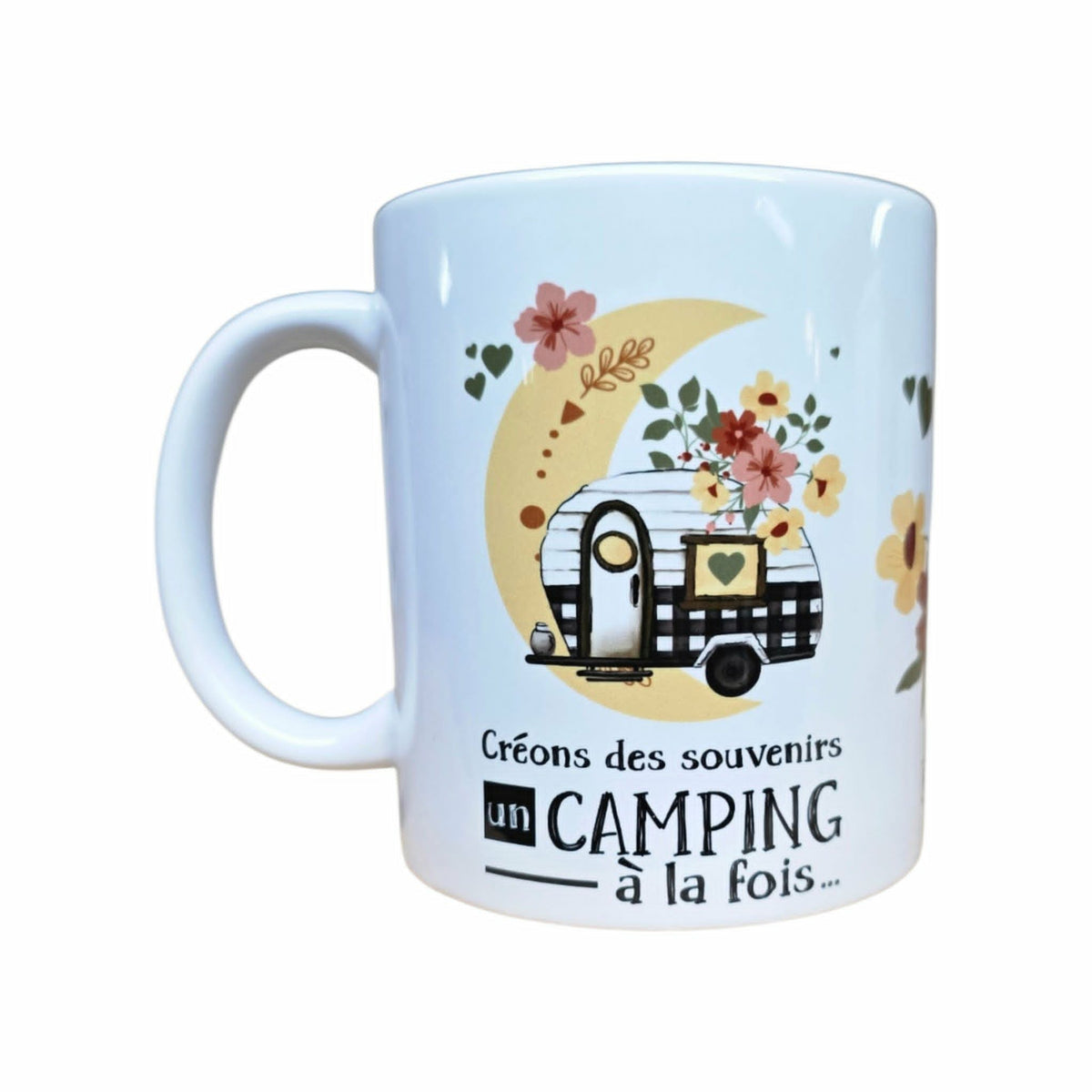 Tasse "Créons des souvenirs un camping à la fois" - La Fabrique Champêtre