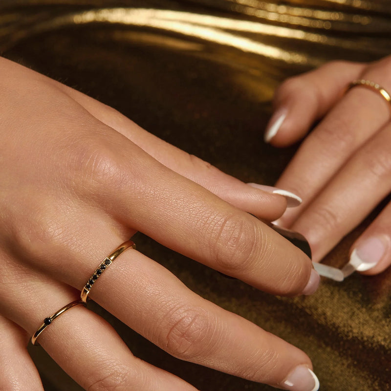 BAGUE EN ACIER INOXYDABLE DORE ET ZIRCONS MELIA | MIA BIJOUX