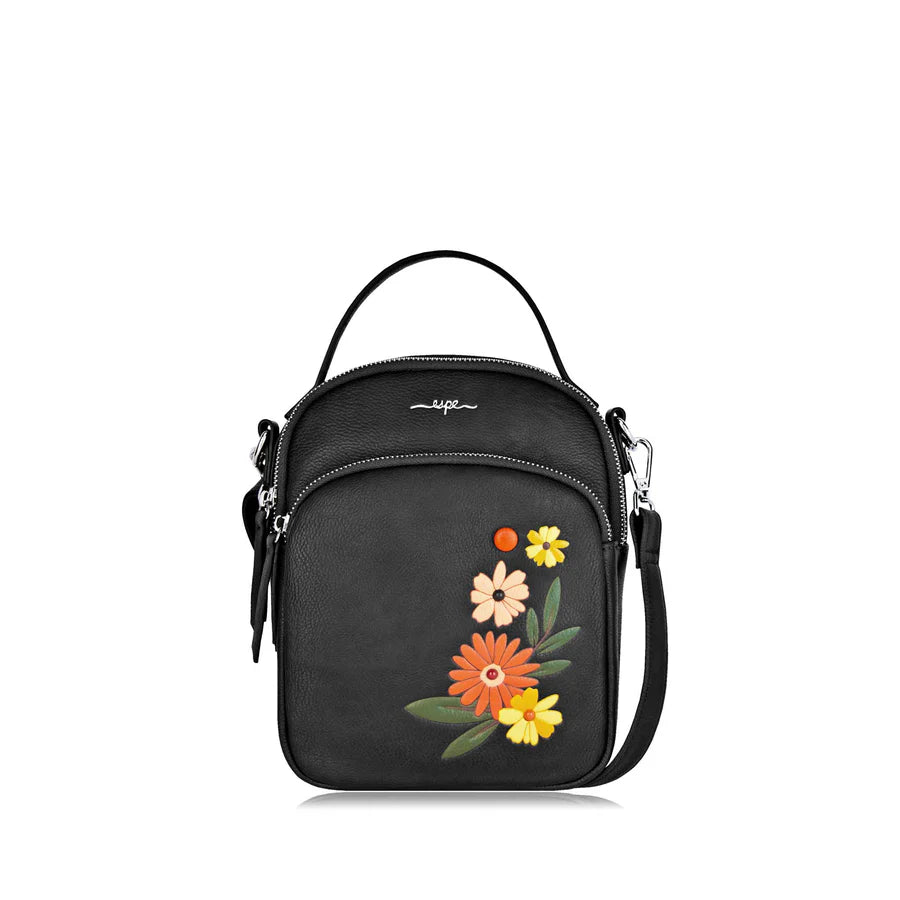 DEVANT DU SAC A MAIN BANDOULIERE DALIAH NOIR ESPE AVEC DES FLEURS DALIAH ORAGNES ET JAUNES.