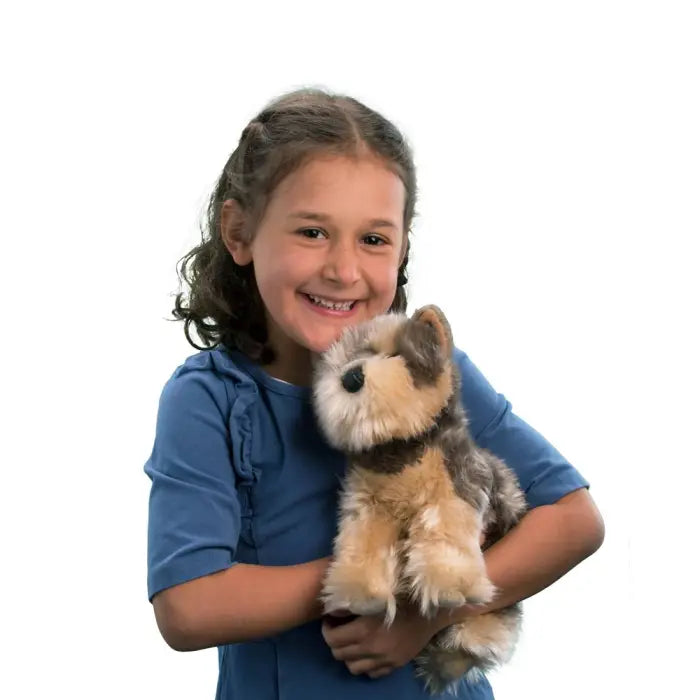 YETTIE – PELUCHE YORKSHIRE TERRIER (DOUGLAS CUDDLE TOYS)