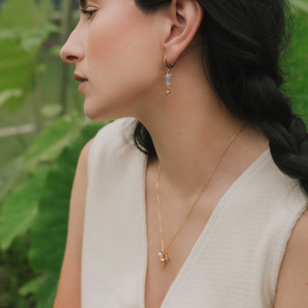 Collier délicat avec breloques marines et coquillage en plaqué or - Bijoux Sandrine Devost