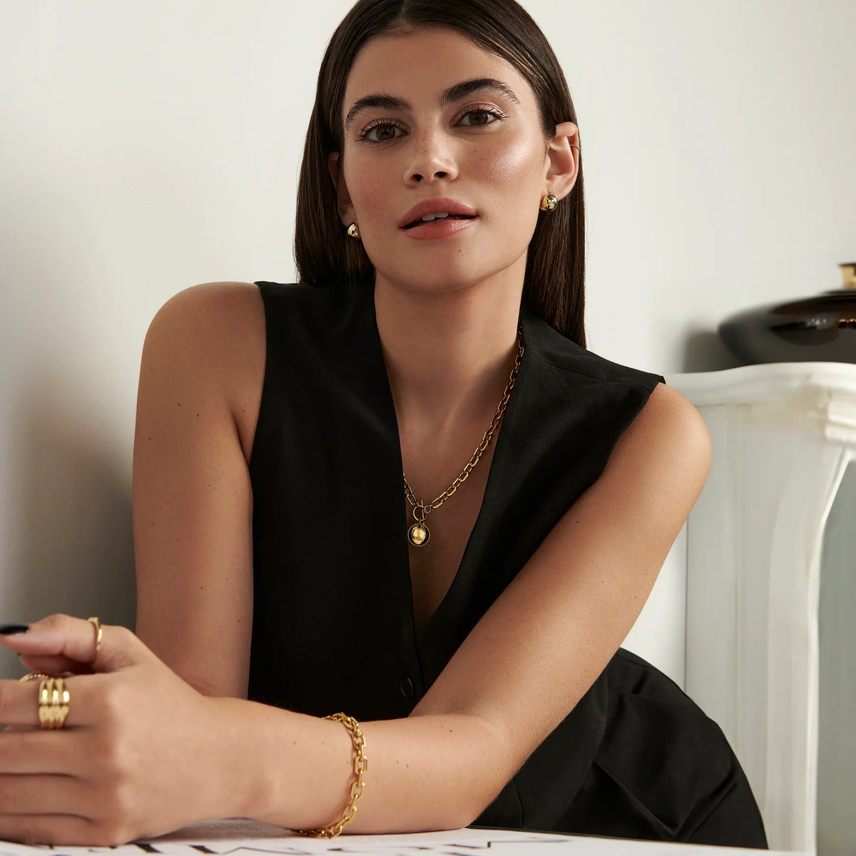 BOUCLES D'OREILLES DORMEUSES ACIER INOXYDABLE DORE ROXY