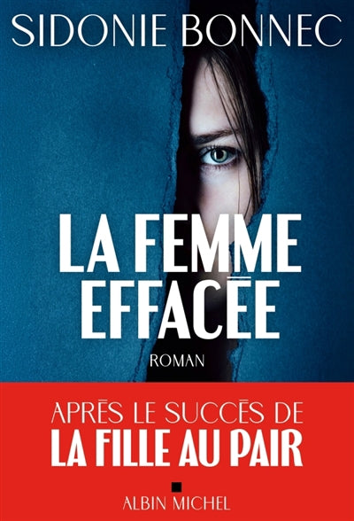 FEMME EFFACEE