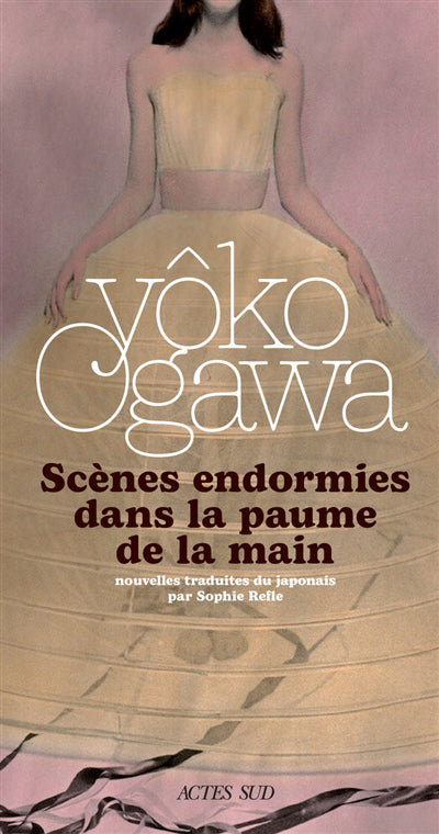 SCENES ENDORMIES DANS LA PAUME DE LA MAIN