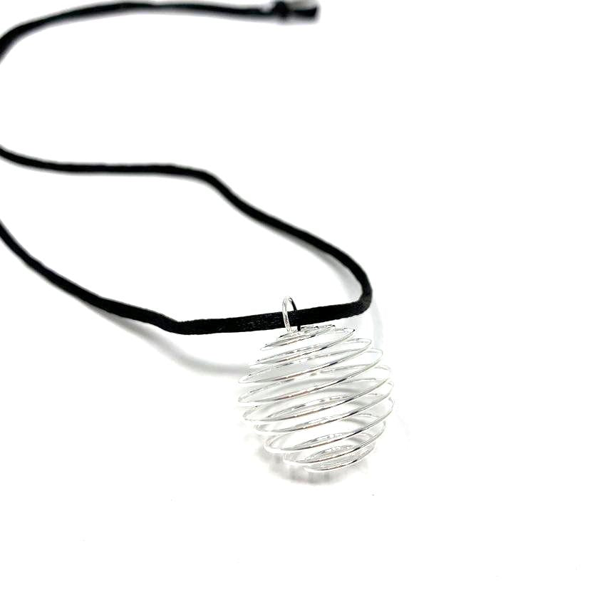 COLLIER CAGE À PIERRE AVEC CORDON AJUSTABLE
