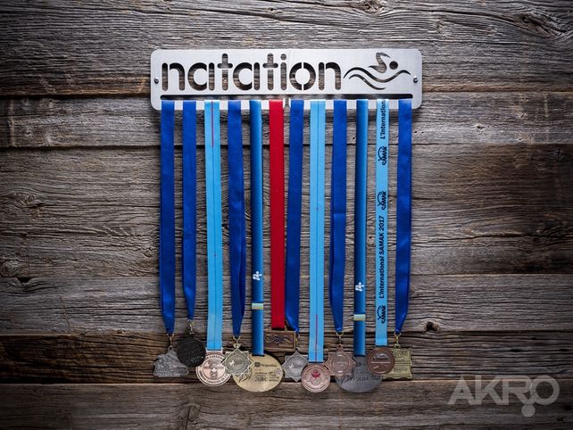SUPPOR EN ACIER POUR MÉDAILLES THÈME NATATION - AKRO