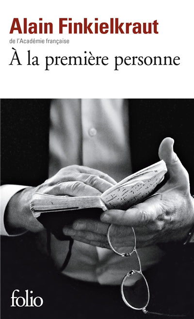 À LA PREMIÈRE PERSONNE