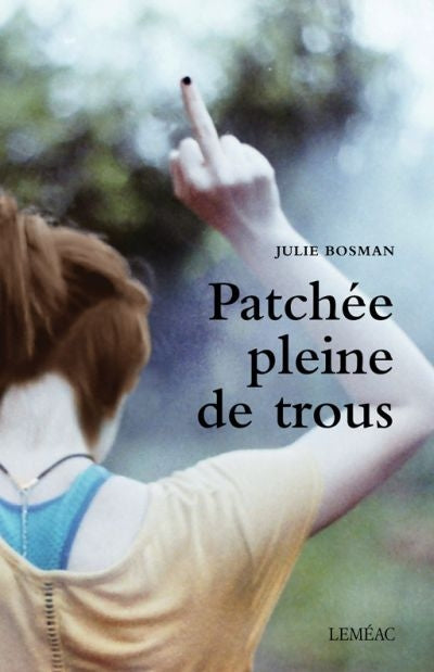 PATCHEE PLEINE DE TROUS