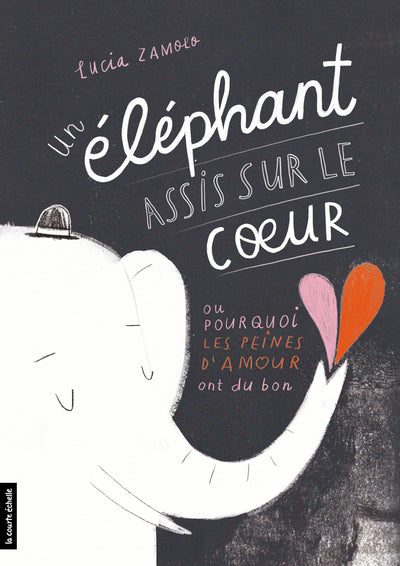 ELEPHANT ASSIS SUR LE COEUR